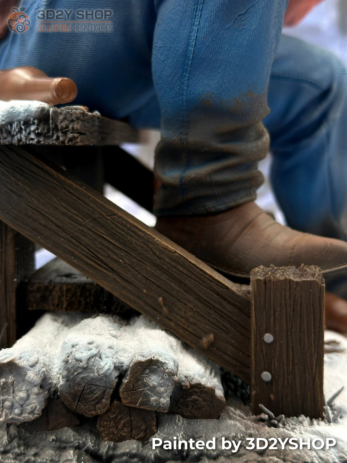 Detalle del banco de madera, la bota y la base nevada de la figura de Logan pintada a mano – 3D2Y Shop